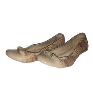 Solesenseability Women's Flats Size 7